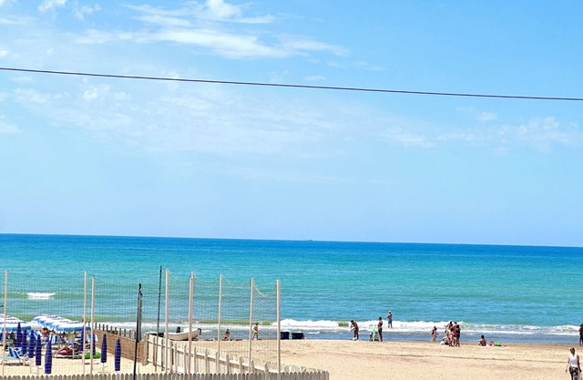 House facing the sea