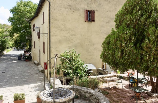 House for 5 people on the main little square of Bagno Vignoni