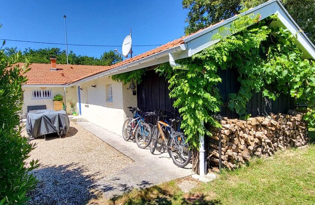 House for 7 people located between the town and the ocean