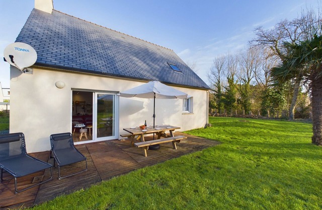 House for 8 in Plomeur - Large garden