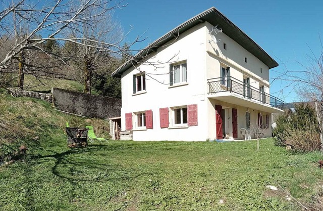 House for 8 with garden and garage in Autrans