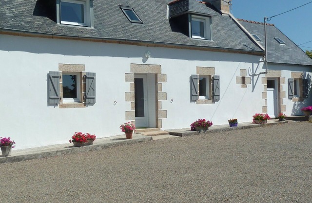 HOUSE FOR YOUR HOLIDAYS NEAR THE OCEAN - 2 STARS -
