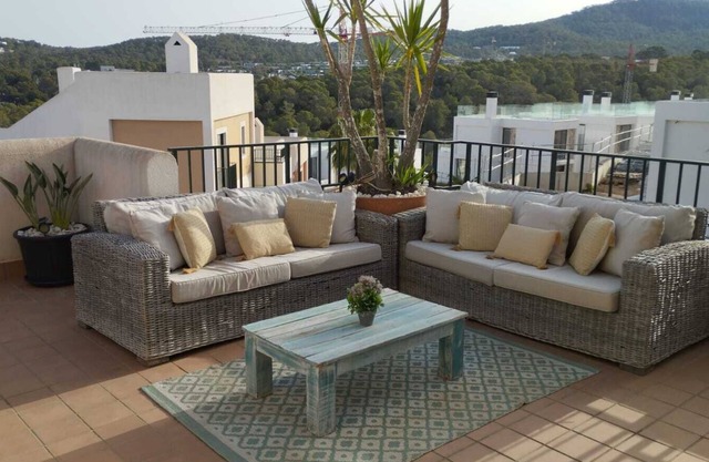 HOUSE IN CALA TARIDA 400 METERS FROM THE BEACH