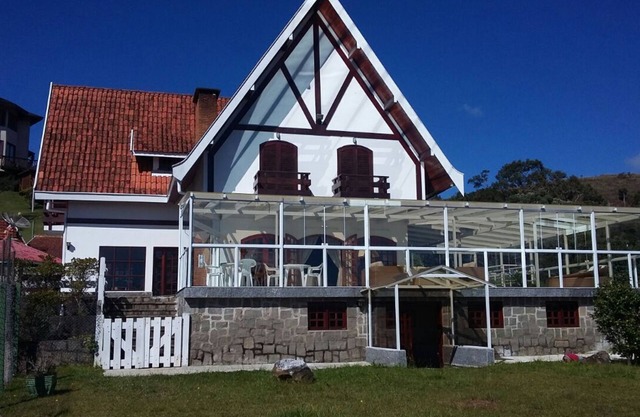 House in Campos, high standard to 05 km from the center of Capivari
