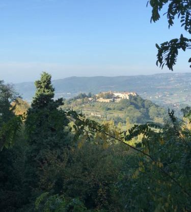 House in Central Todi with Sensational Views of Surrounding Countryside