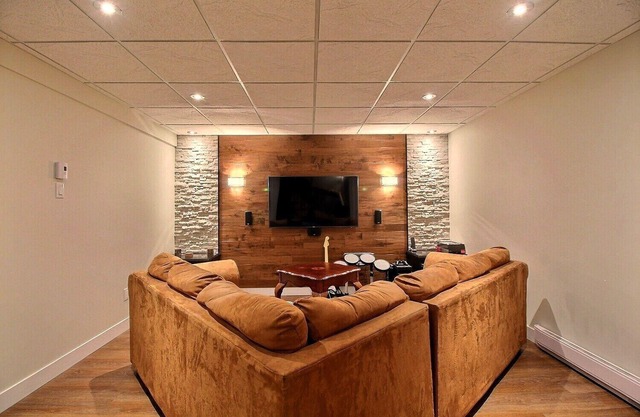 House in Charny with terrace and home cinema