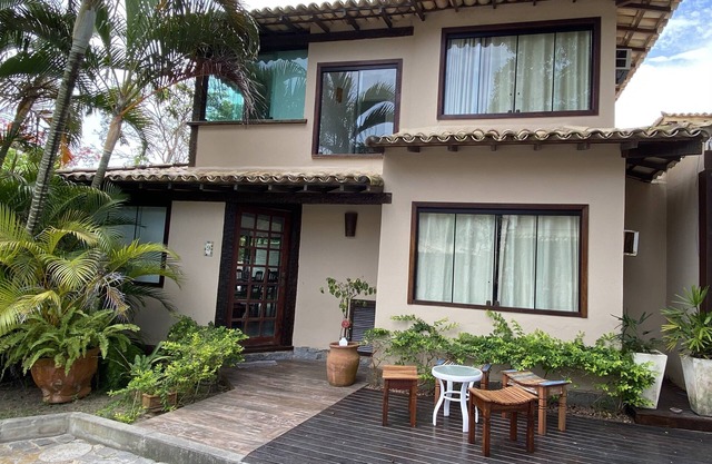 HOUSE IN CONDOMINIUM AT THE FOOT OF GERIBÁ BEACH