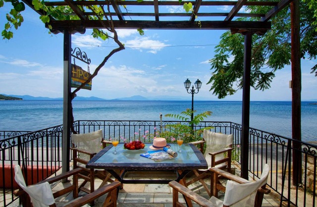 House in Lefokastro - in front of the beach + Wi-Fi #1