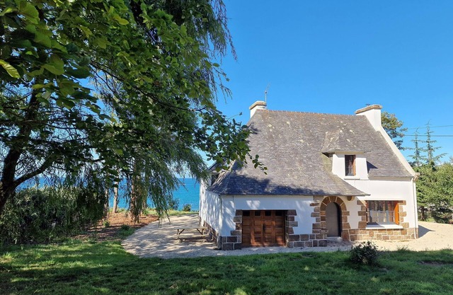 House in Plougasnou near Stunning Beaches