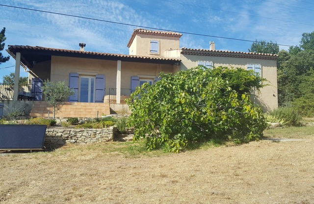 House in the middle of the garrigue in Drôme provençale