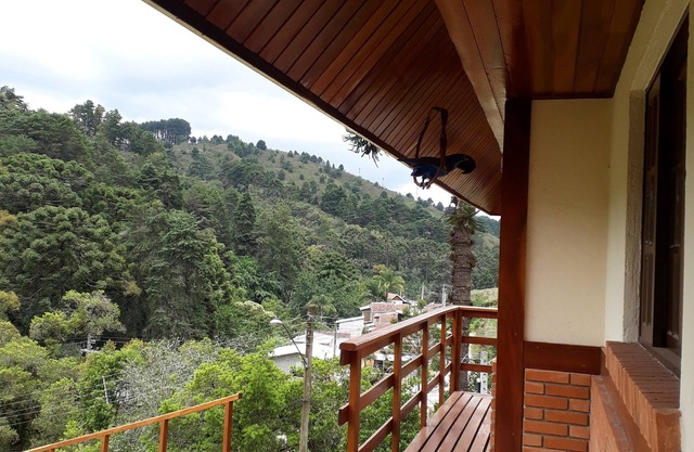 House in the mountains. 3 bedrooms that comfortably accommodate 5 people.