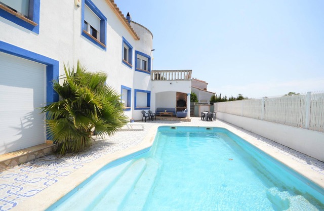 House Les Eiguades - private pool, garden, air conditioning, barbecue, wifi, parking.