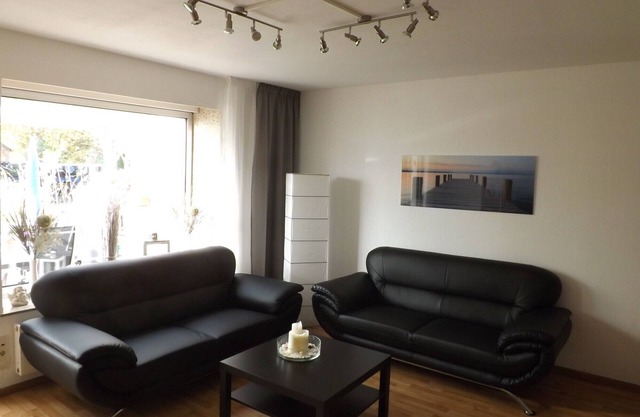House, modern, excellent transport links, central, quiet, Wi-Fi, parking