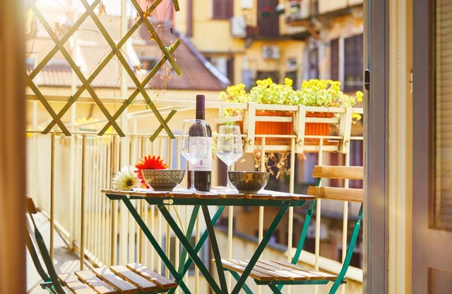 House Naviglio Grande 15 minutes to duomo
