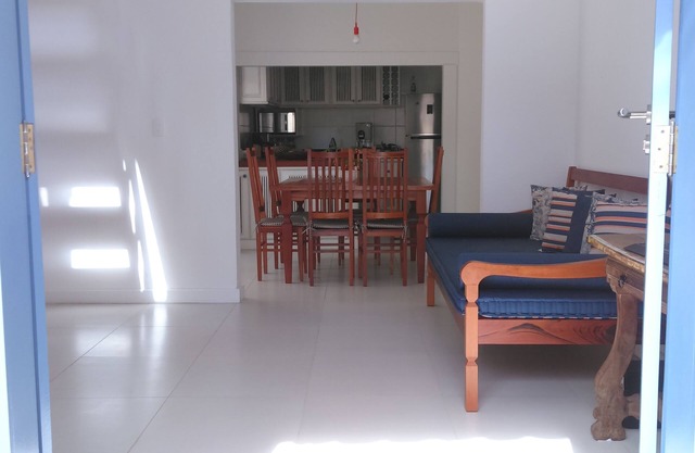 House near the Historic Center, 2 suites w/Air, 3 bathrooms, TV and Wi-Fi.