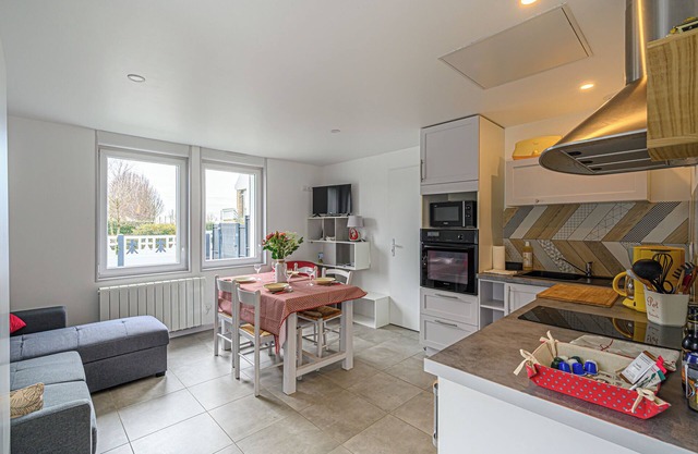 House near the sea AOD, 300m from the beach for 5 people