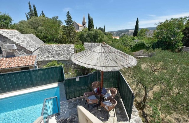 House Niksi (10684-K1) - Skrip