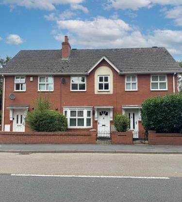 House number 12 sleeps up to 4 with Smart TVs in every room