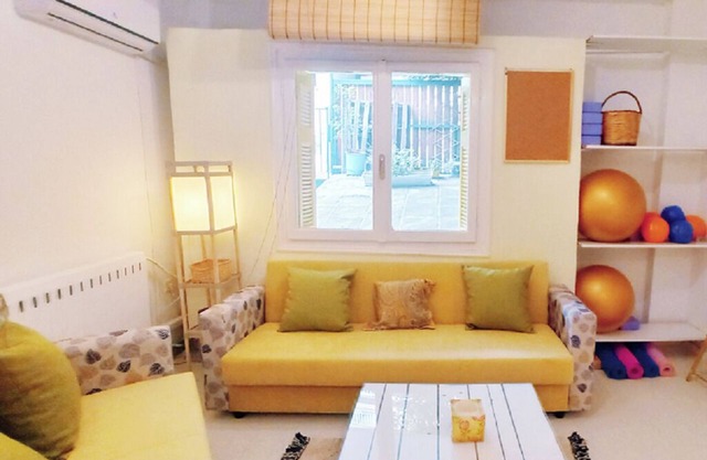 House of Flow - Serene Eco-friendly Home with Private Garden