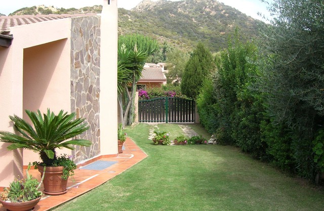 House of Flowers TUERREDDA. Unlimited WiFi.