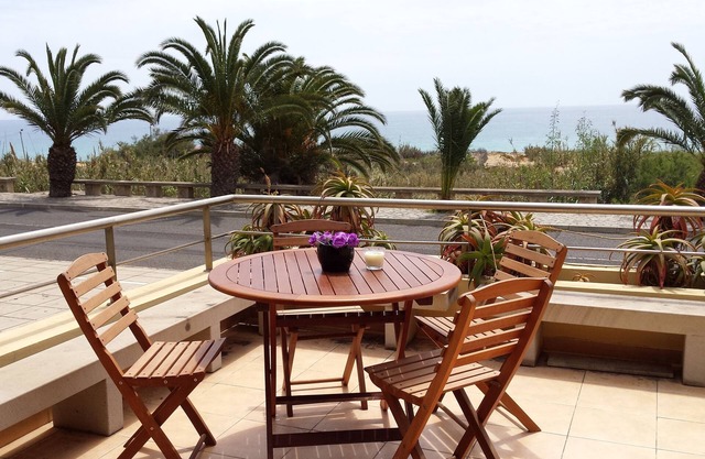 House of modern and cozy holiday situated on the beachfront, near the center