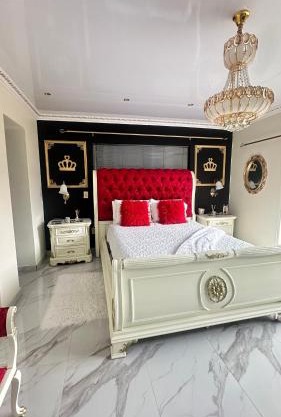 House of Royalty