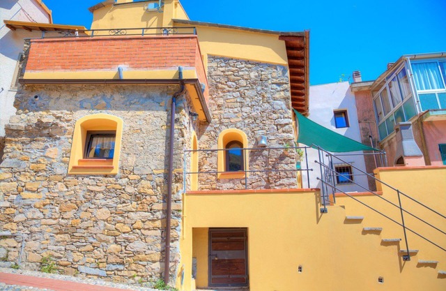 House of stone - Perfectly restored typical home for 5 people, in a picturesque village