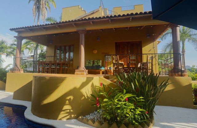 House on Tranquil "Gringo Hill"- Casa Paraiso del Pacifico - Central Sayulita