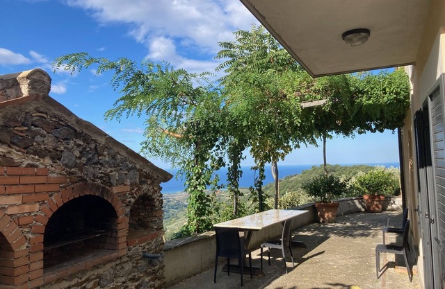 House PANORAMIC VIEW SEA between SEA and MOUNTAIN
