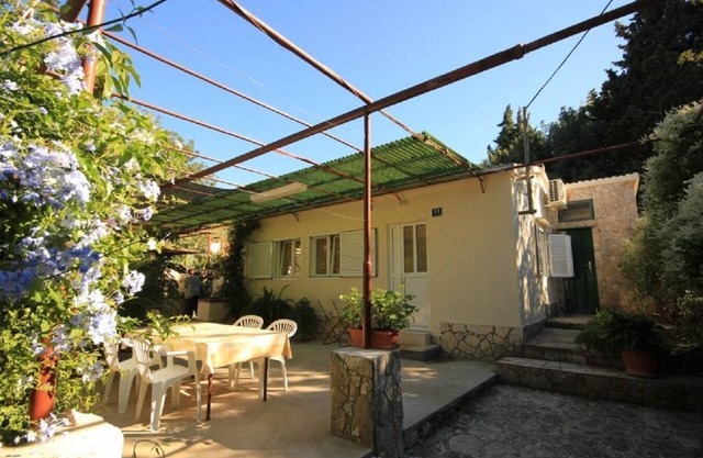 House Paulo3 (10363-K1) - Vis - island Vis