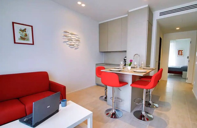 House Plauto with lovely apartment