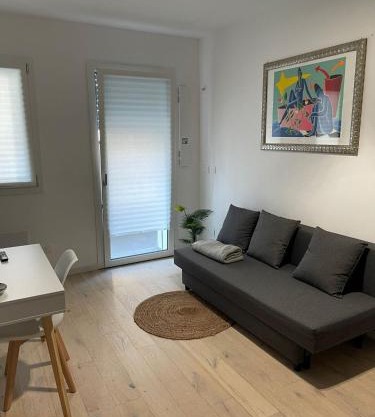HOUSE RODRIGUEZ