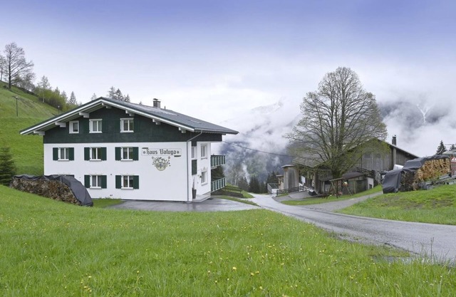 House Valuga - Holiday apartment