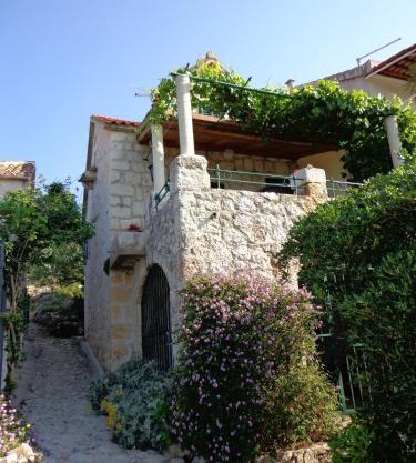 House Vedrana