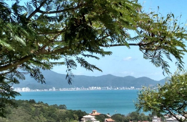 House w / air conditioning beautiful sea view in Porto Belo-SC - 8 people