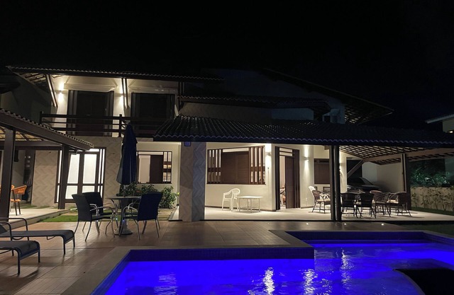 House with 5 bedrooms in front of the sea (feet in the sand) in Guarajuba