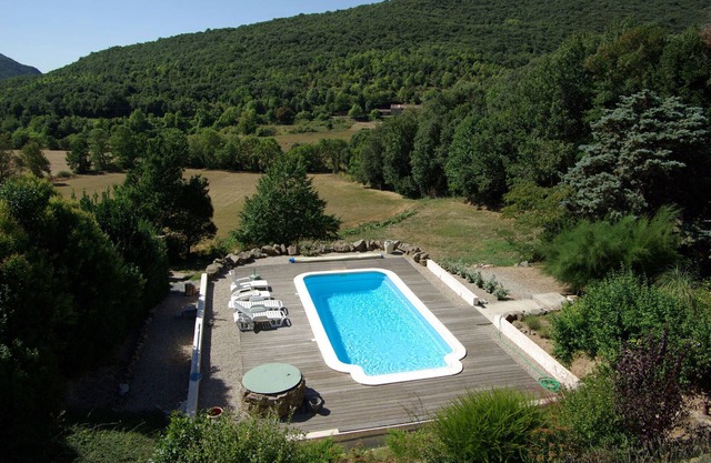 House with a pool, in an exceptional natural environment