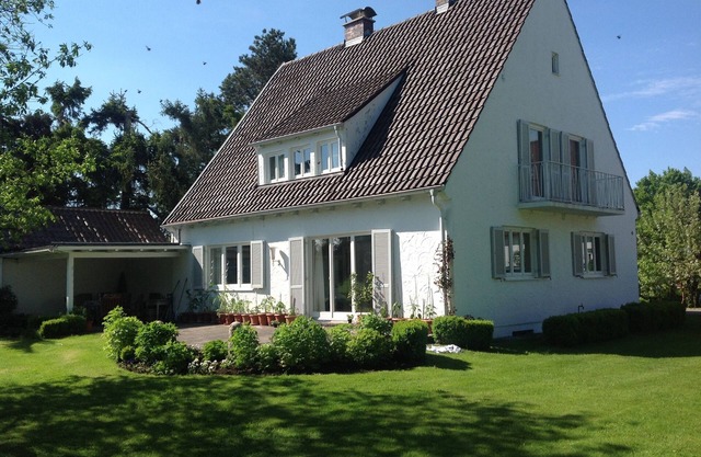 House with a large garden between Augsburg and Munich