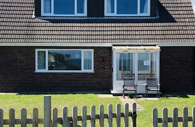 House with Beautiful Sea Views and access to dog friendly beach