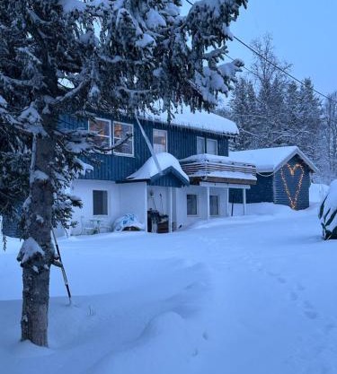 House with charm, valley with lots of northern lights, Breivikeidet