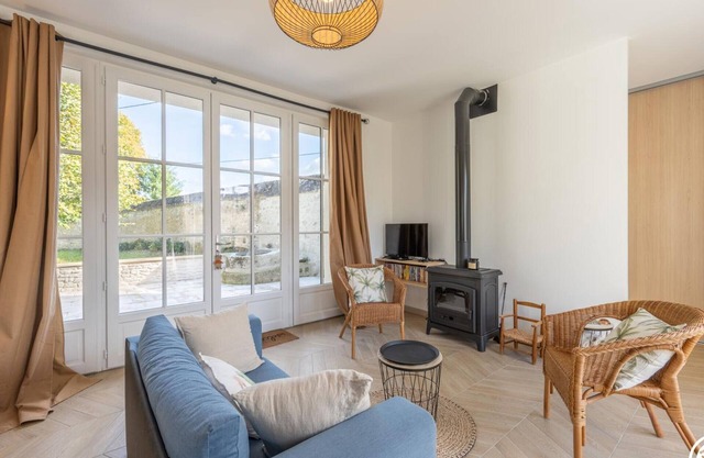 House with garden, fireplace, wifi and pets welcome