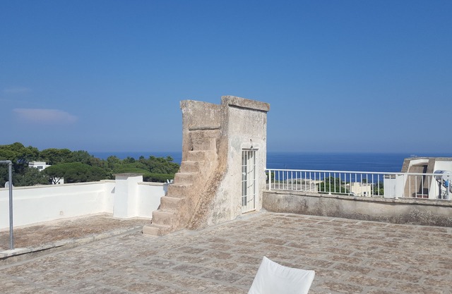 House with garden and sea view in a charming Salento village