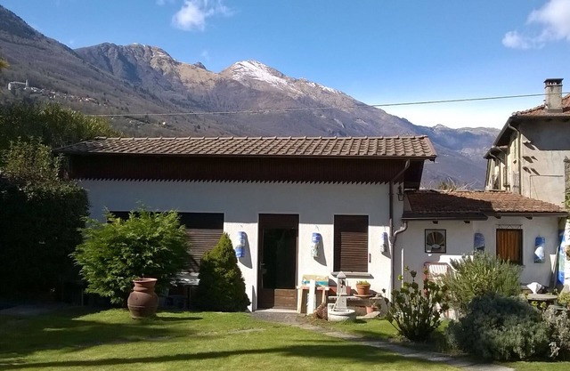 House with garden Muffin 3