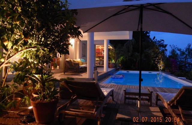 House with garden, swimming pool 10mx4.5m