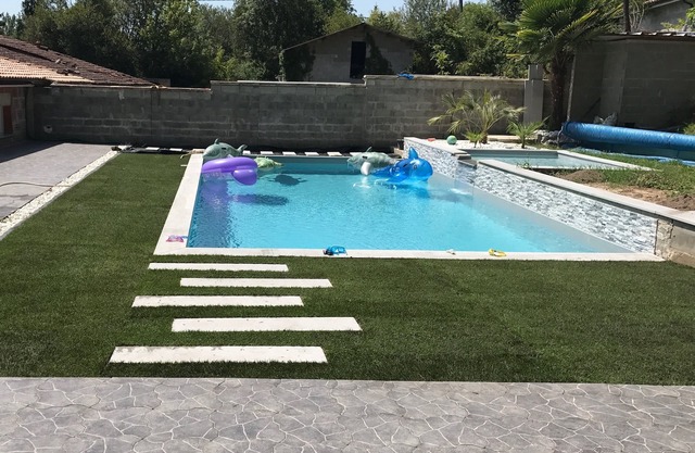 House with heated pool