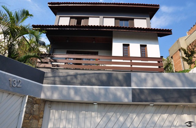 House with pool, barbecue in Morumbi, next Hosp. Albert Einsten .