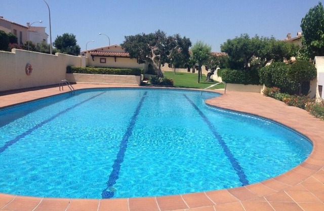 House with pool/Garden/BBQ BEACH