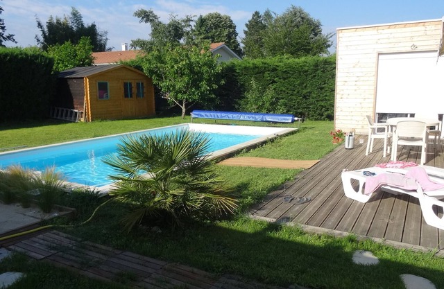 House with pool in the heart of the vineyard