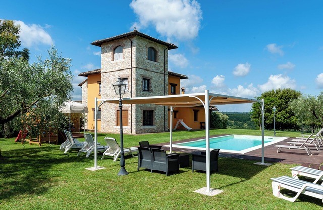 House with private pool 90 km northern of Rome