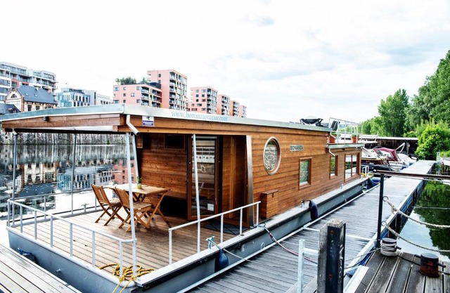 Houseboat Bonanza Prague
